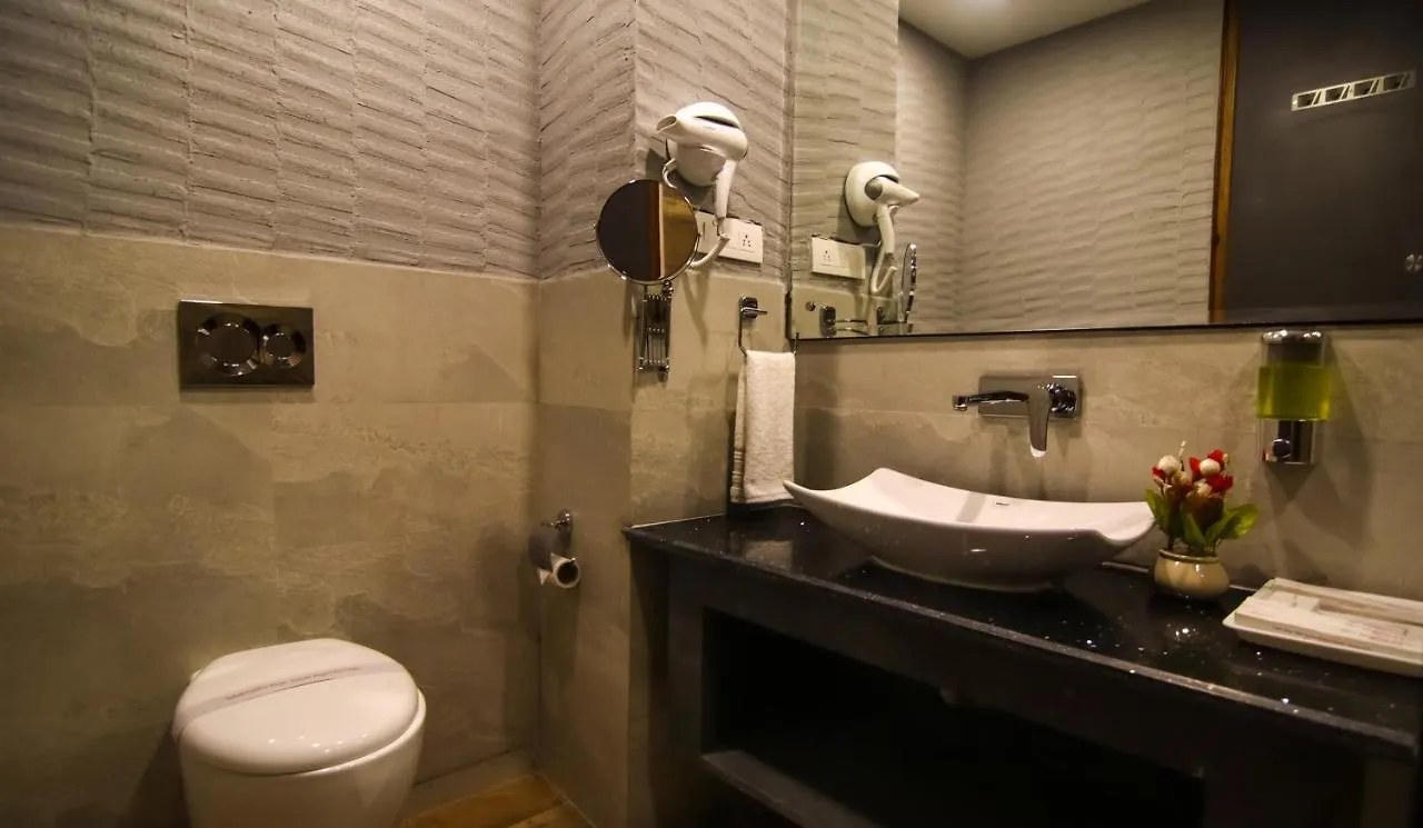 Golden Fern Resort Shimla Hotel