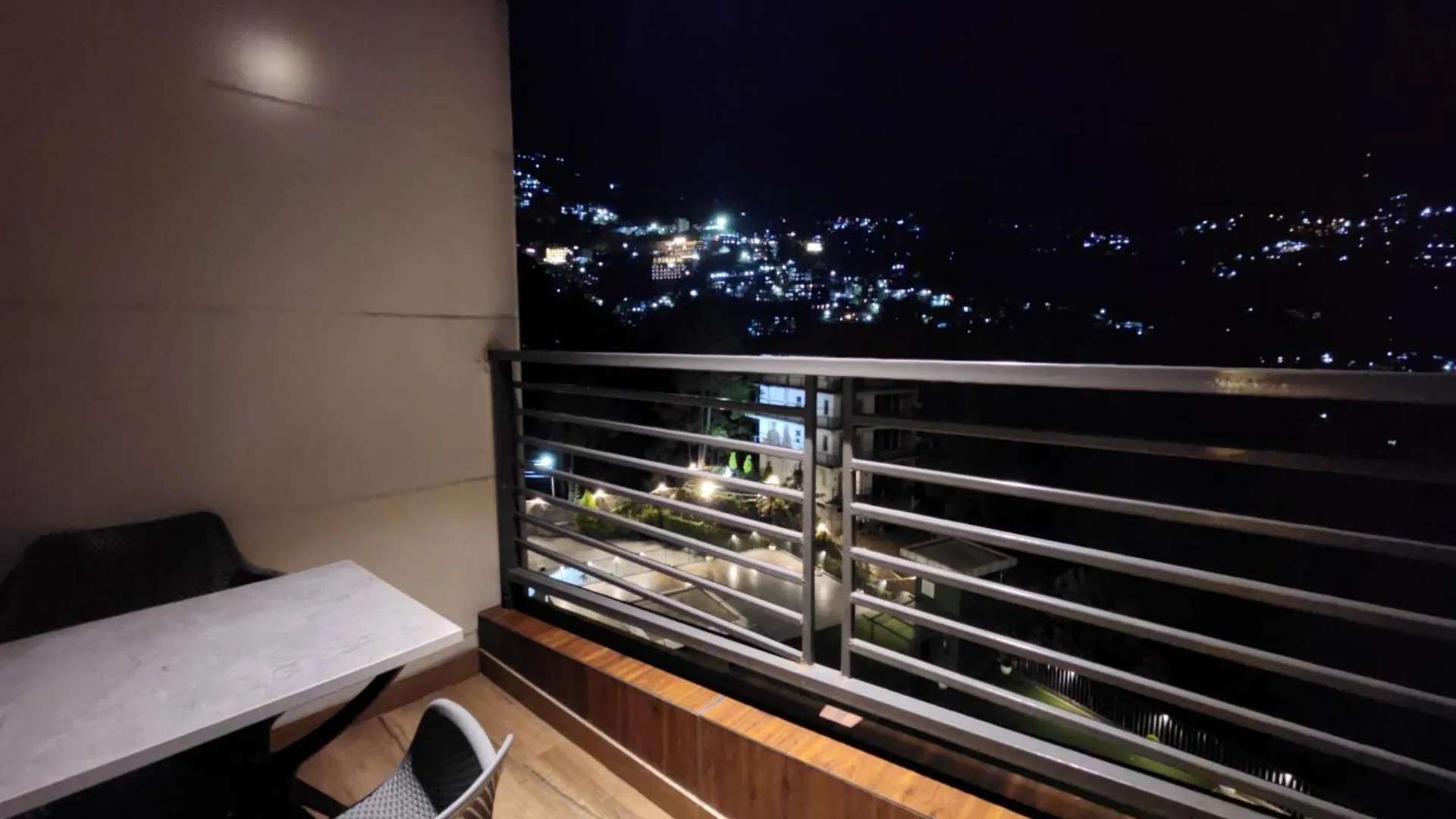 Hotel Golden Fern Resort Shimla