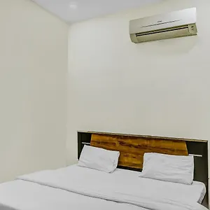 *** Hotel Capital O 85365 Tejas Inn India